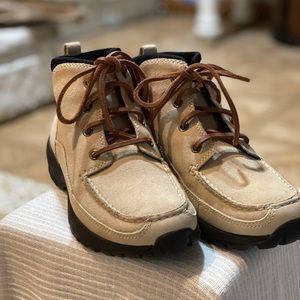 Land’s End ladies  Suede hiking boots.. new without tag.